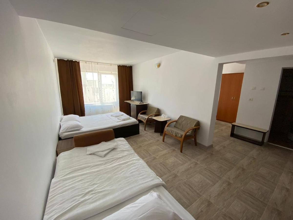 Hotel Gorj Zsilvásárhely Kültér fotó