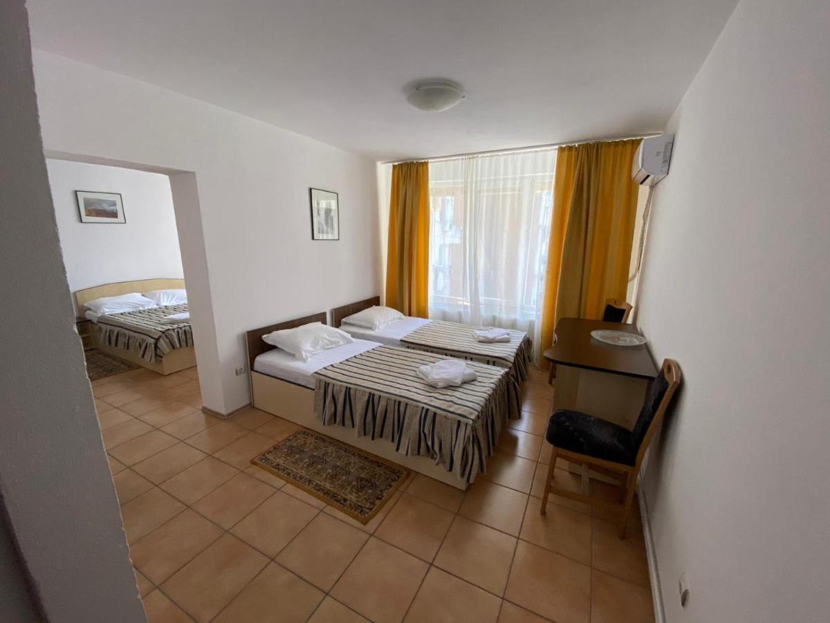 Hotel Gorj Zsilvásárhely Kültér fotó