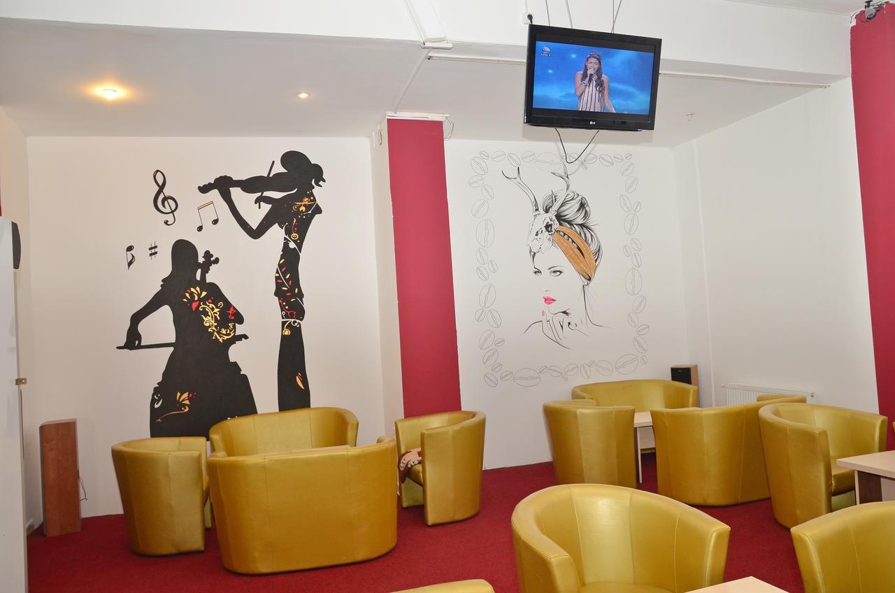 Hotel Gorj Zsilvásárhely Kültér fotó