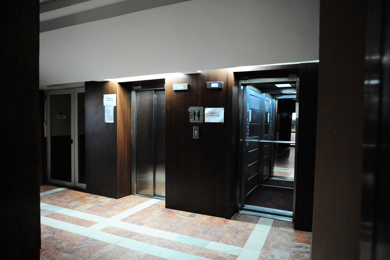 Hotel Gorj Zsilvásárhely Kültér fotó